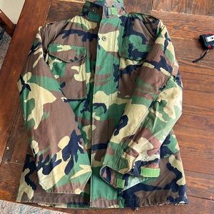 Parka Camo Cold Weather Camping Hunting Fishing Walking NWOT US military